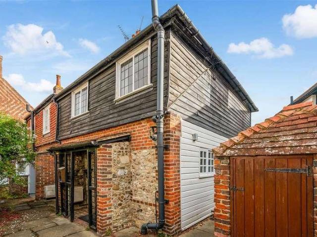2 bed house for sale