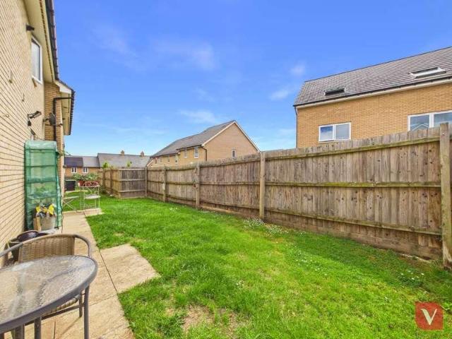 2 bed house for sale