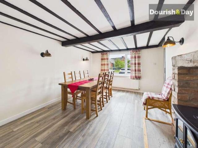 2 bed house for sale