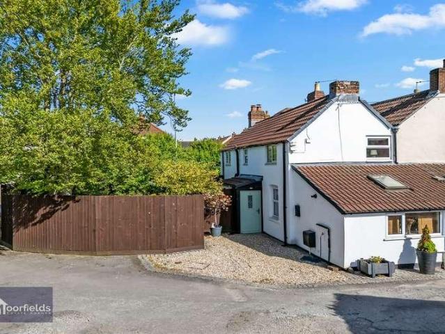 2 bed house for sale