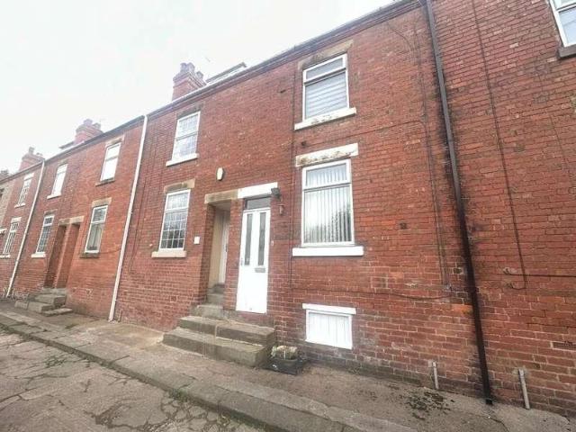 2 bed house for sale