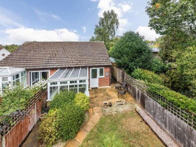 2 bed house for sale
