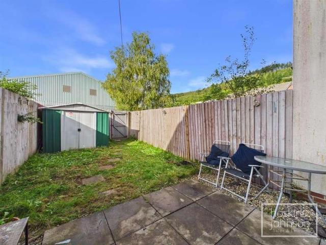 2 bed house for sale