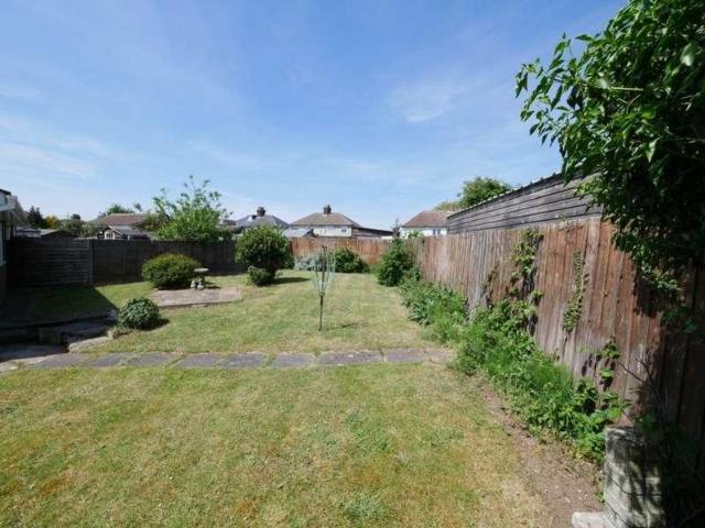 2 bed house for sale