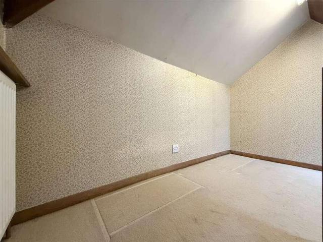 2 bed house for sale