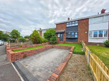 2 bed house for sale