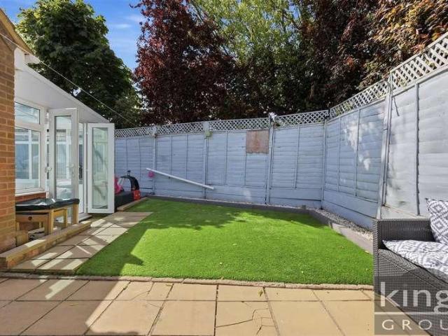 2 bed house for sale