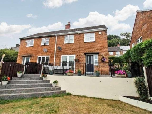 2 bed house for sale
