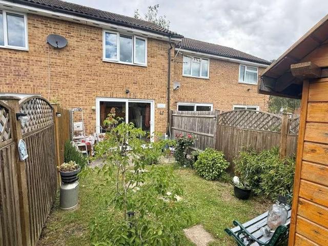 2 bed house for sale