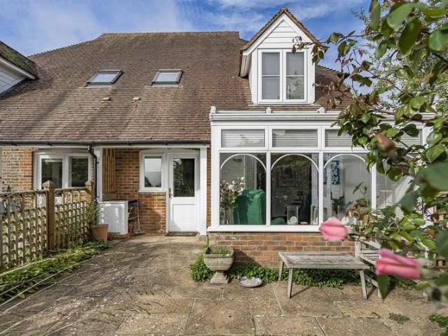 2 bed house for sale