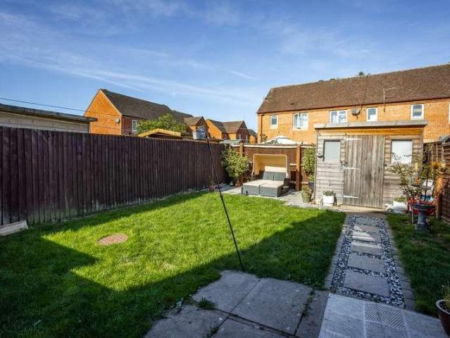 2 bed house for sale