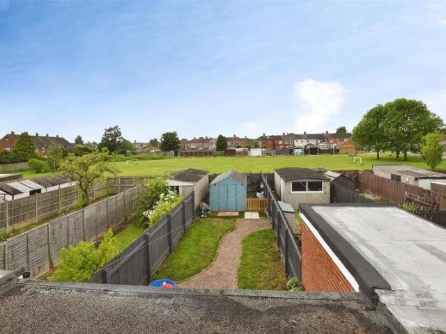 2 bed house for sale