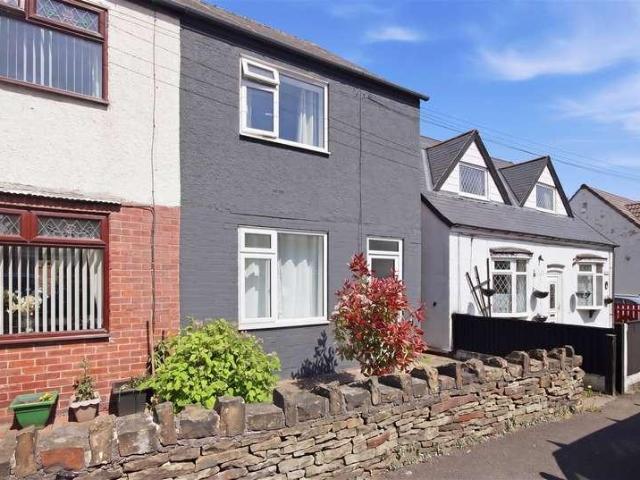 2 bed house for sale