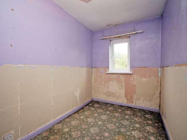 2 bed house for sale