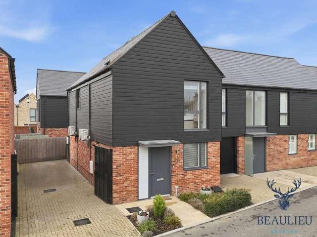 2 bed house for sale