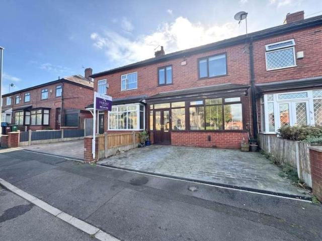 2 bed house for sale