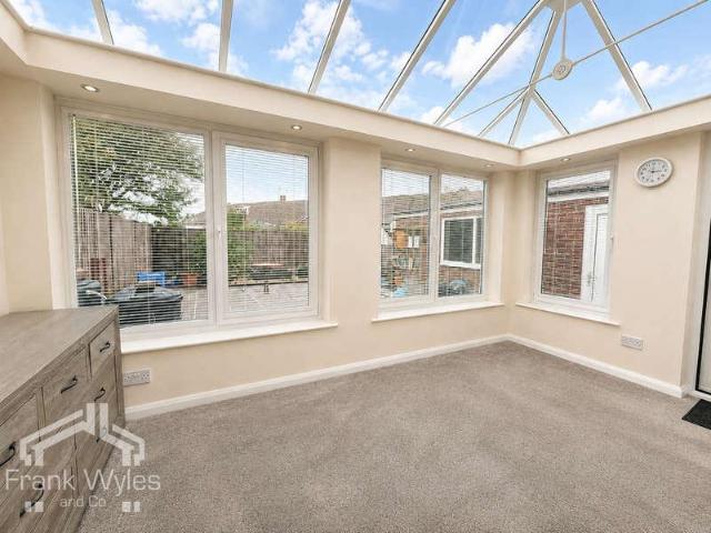 2 bed house for sale