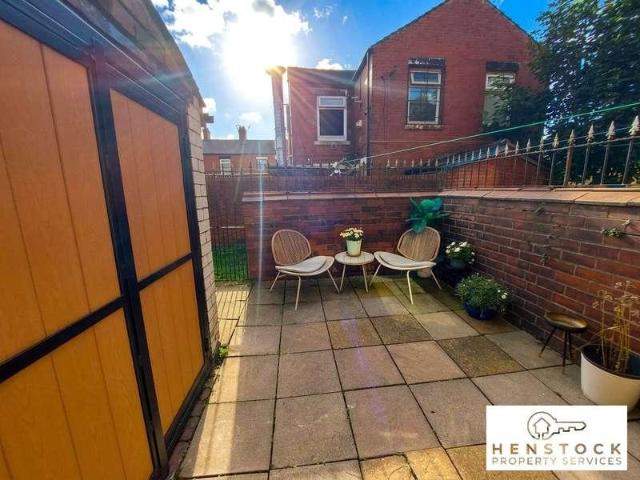 2 bed house for sale