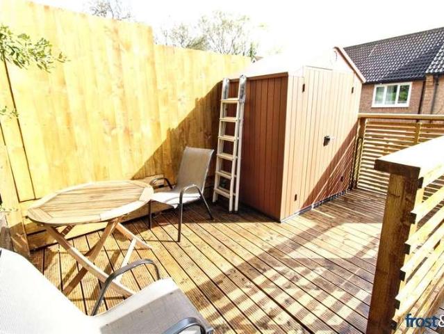 2 bed house for sale