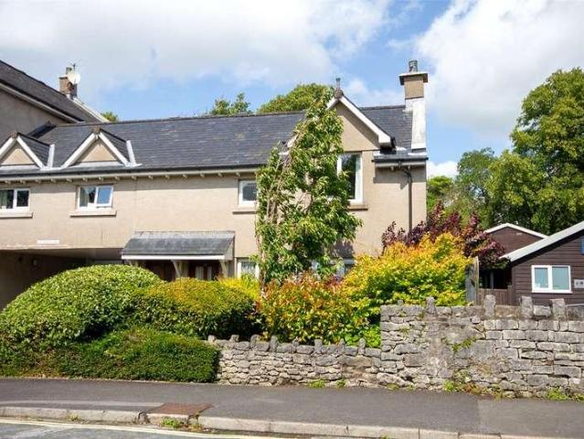 2 bed house for sale