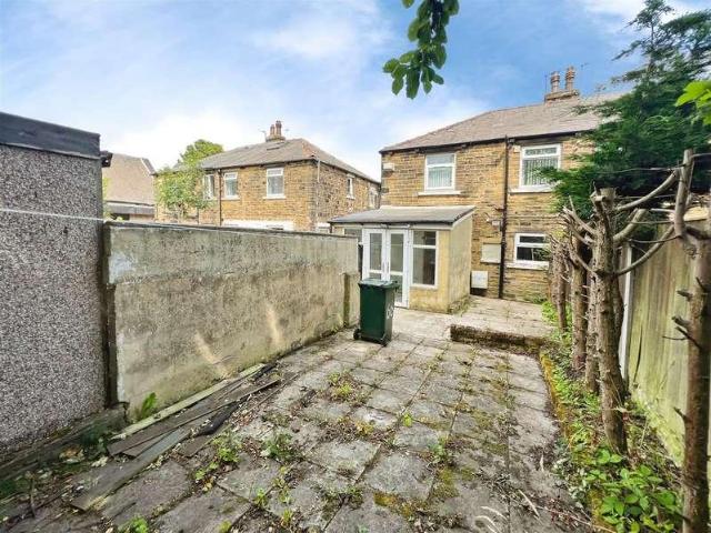 2 bed house for sale