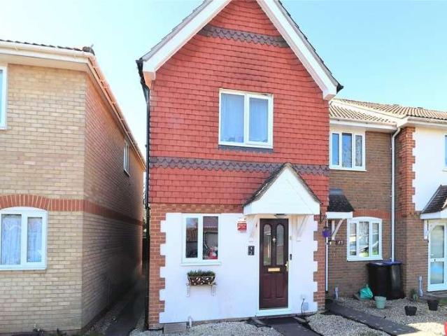2 bed house for sale