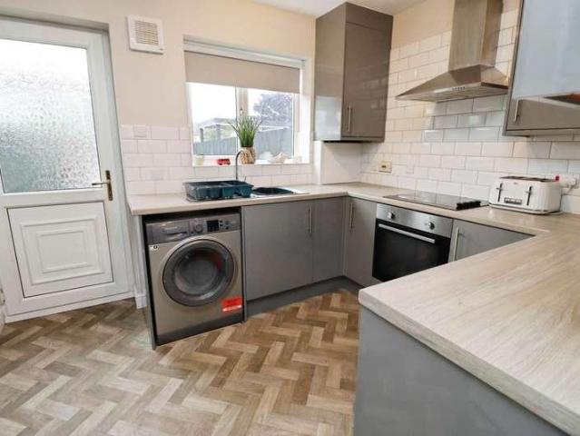 2 bed house for sale
