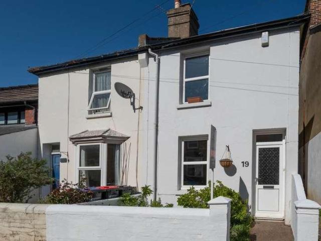 2 bed house for sale