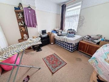 2 bed house for sale