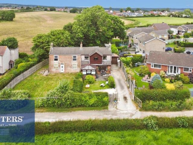 2 bed house for sale