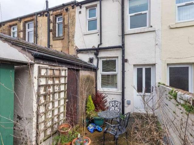2 bed house for sale