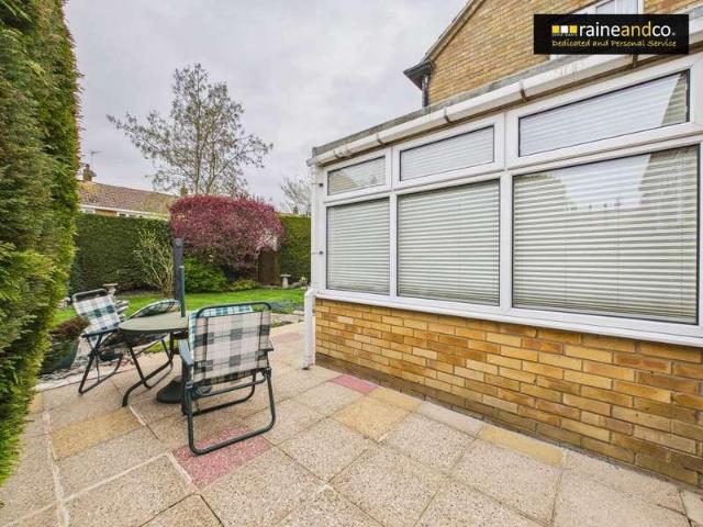 2 bed house for sale