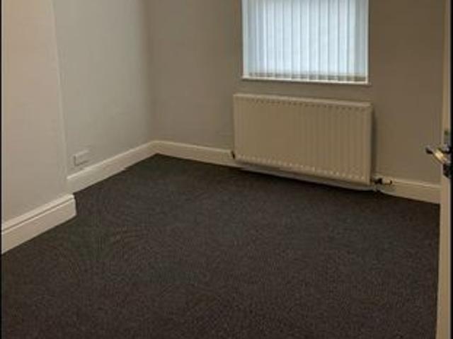 2 Bed Maisonette, New Ferry Rd, CH62