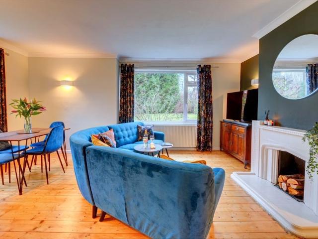 2 Bed Maisonette, Becketts Park Drive, LS6