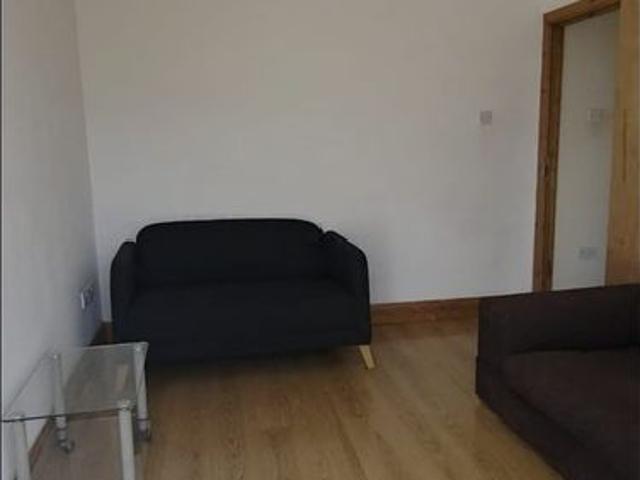 2 Bed Maisonette, Heath Road, TW3