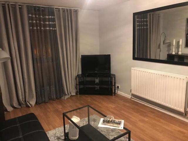2 Bed Maisonette, St Peters Close, E2