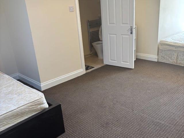 2 Bed Maisonette, Stanley Street, LU1