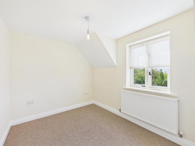 2 BED Mews house To rent