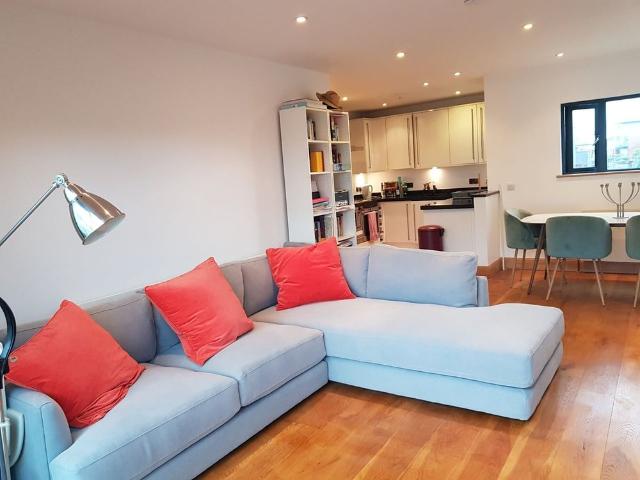 2 Bed Penthouse, Ironmonger Row, EC1V