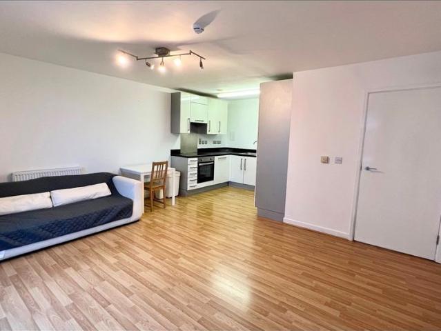 2 Bed Penthouse, John Wetherby Court West, E15
