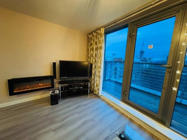 2 Bed Penthouse, Skyline, B1