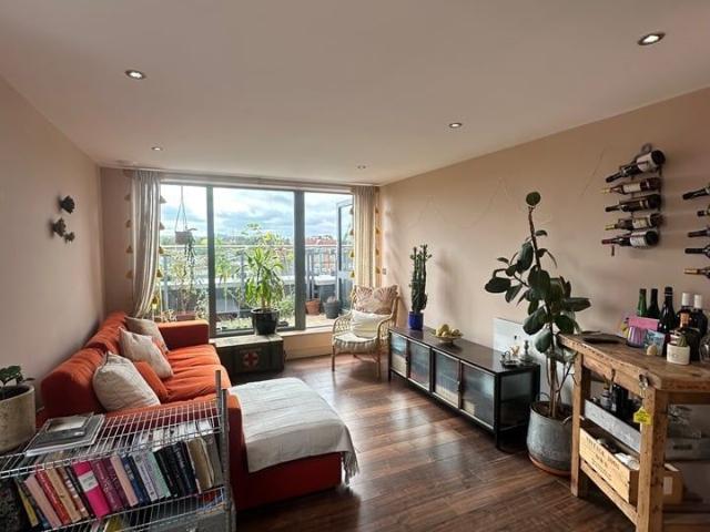 2 Bed Penthouse, Penny Black Court, SE15
