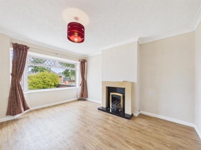 2 BED Semi detached bungalow To rent