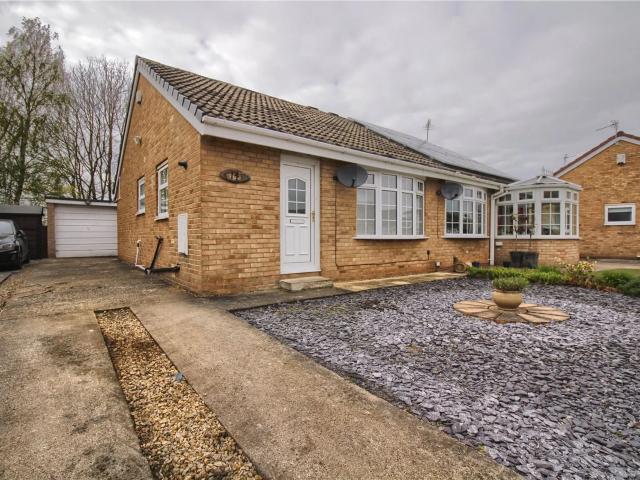 2 bed semi detached bungalow to rent in Kennthorpe, Nunthorpe, TS7