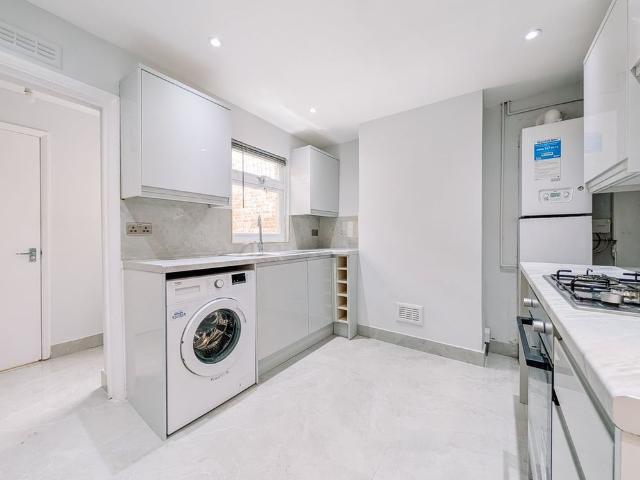 2 Bed Semi Detached House, Laud St, CR0