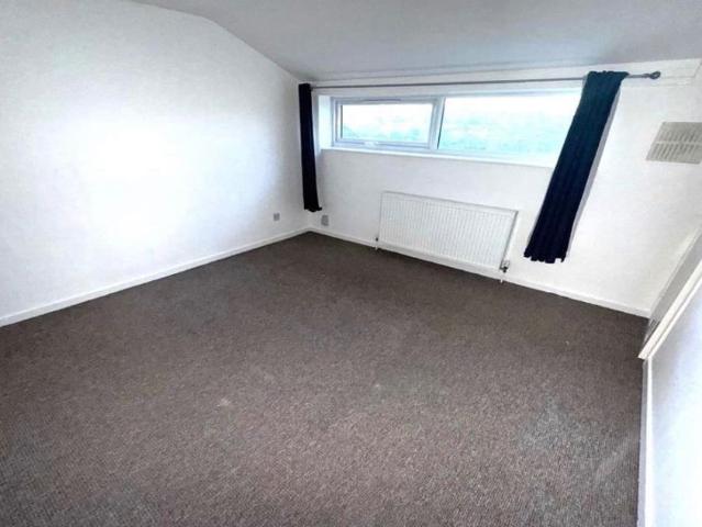 2 Bed Semi Detached House, Rushmere Walk, NG5