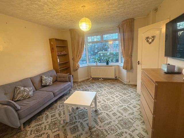 2 Bed Semi Detached House, The Avenue, CV3