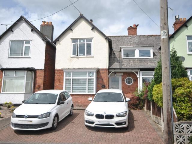 2 bed Semi Detached House to Let