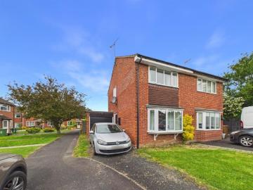 2 BED Semi detached house To rent