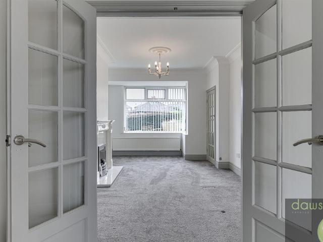2 bed semi detached house to rent in Milner Lane, Halifax